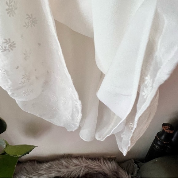 CAbi 5943 Midsummer White Floral Eyelet Embroidered Dress‎ Topper Coverup SIZE 8 - Picture 12 of 13